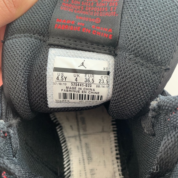 **SOLD** Air Jordan BRED 1’s **SOLD** - Picture 5 of 5